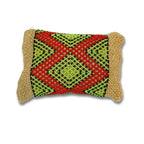 Pulseira de miçangas Waura elástica com base bege e padrão vermelho e verde