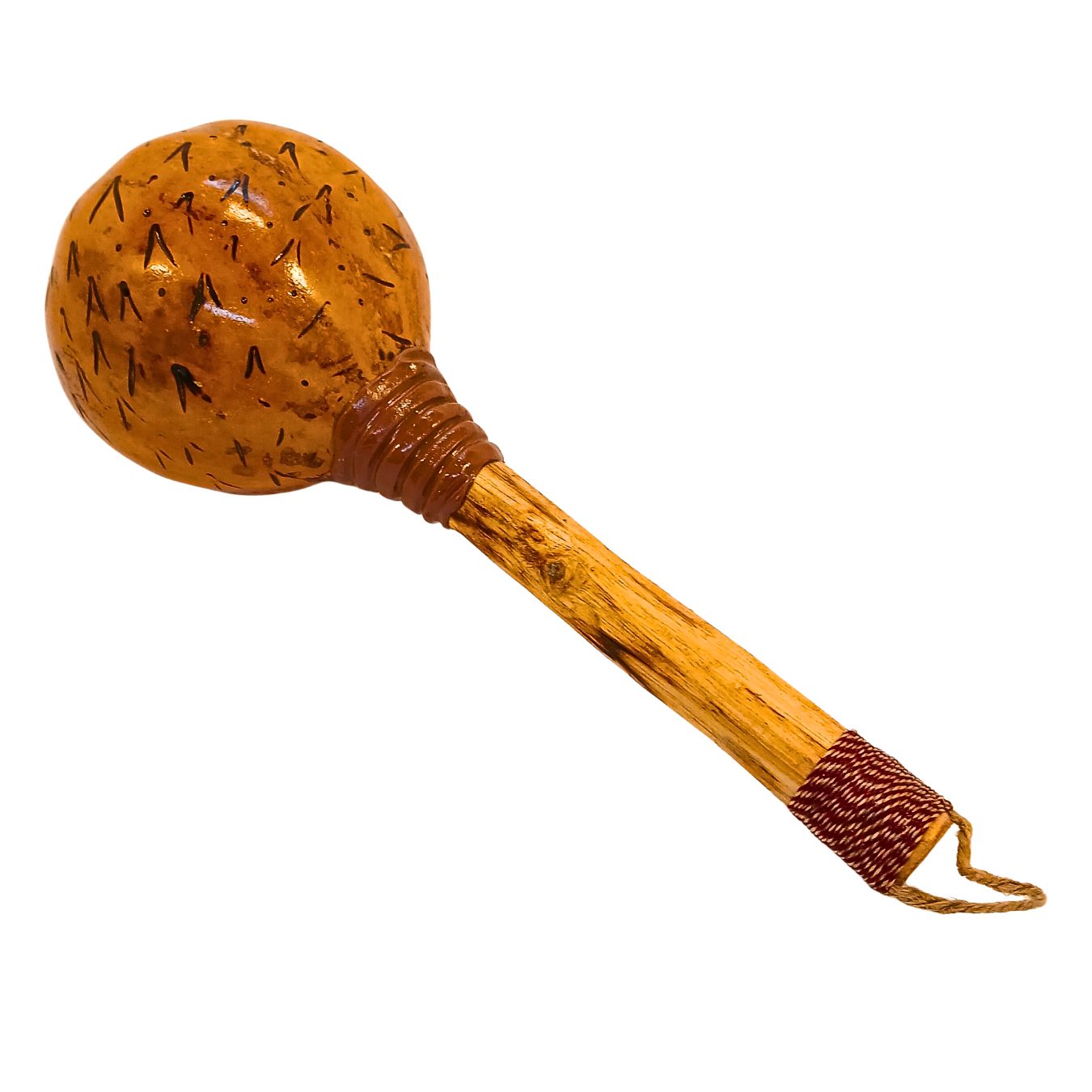 Maraca de cabaça laranja grafitada e cabo de madeira, cordão na ponta