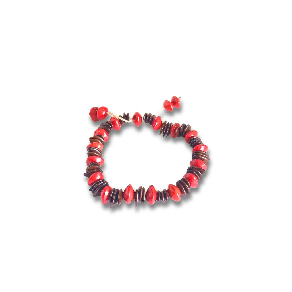 Pulseira de sementes com contas vermelhas e escuras, arco circular