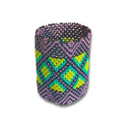 Pulseira de miçangas Waura elástica roxa com losangos amarelos e verdes